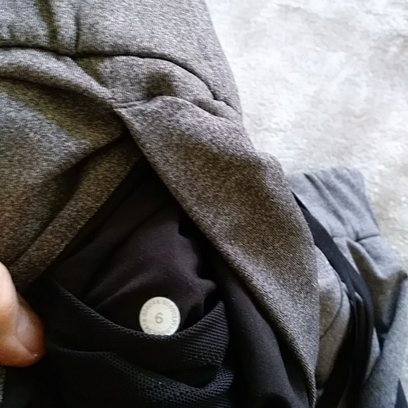 Lululemon On The Fly pants - Picture 7 of 10